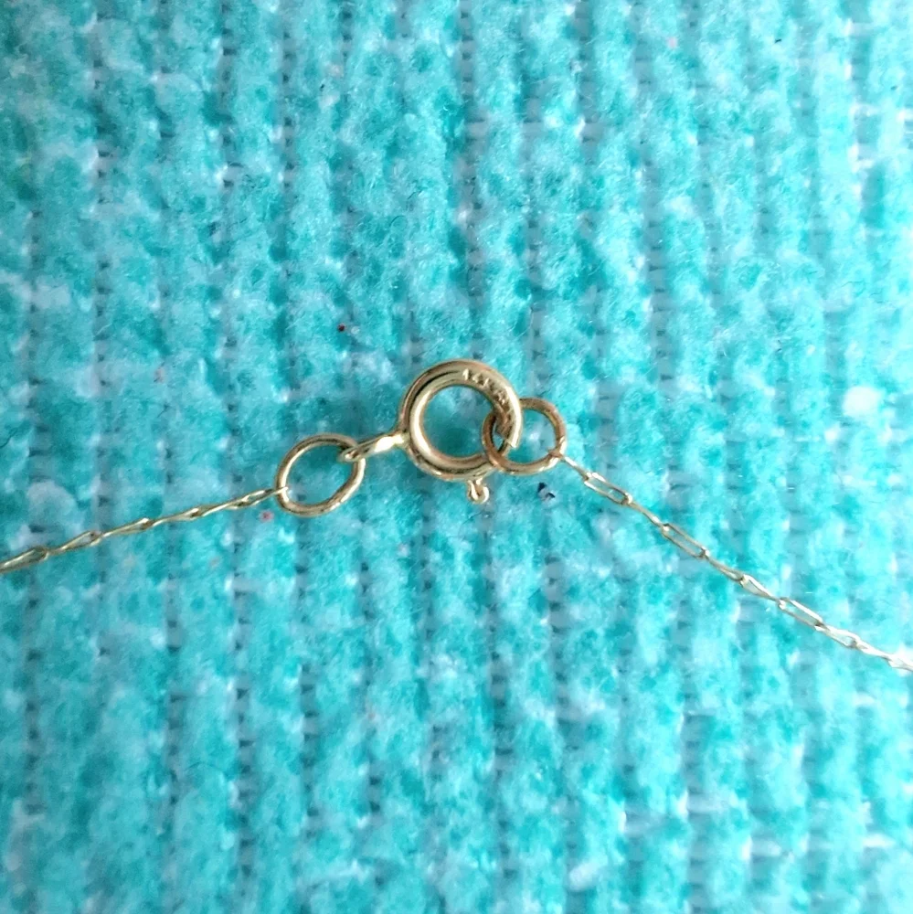 14K Tricolor White, Rose, Yellow Gold Donut Circles Solid Gold Dainty Necklace - Picture 5 of 5